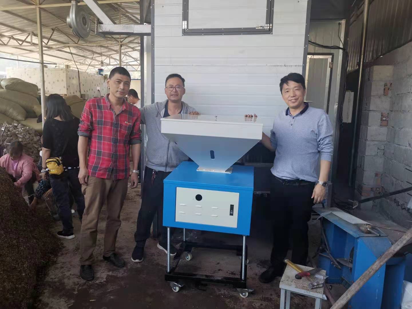 多云雨的地方農作物怎么防霉變？不靠太陽晾曬的室內烘干機設備